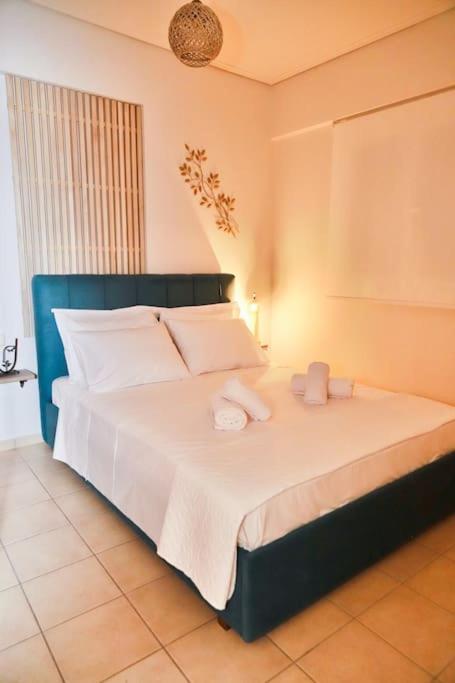 22 With Private Parking Apartment Larissa