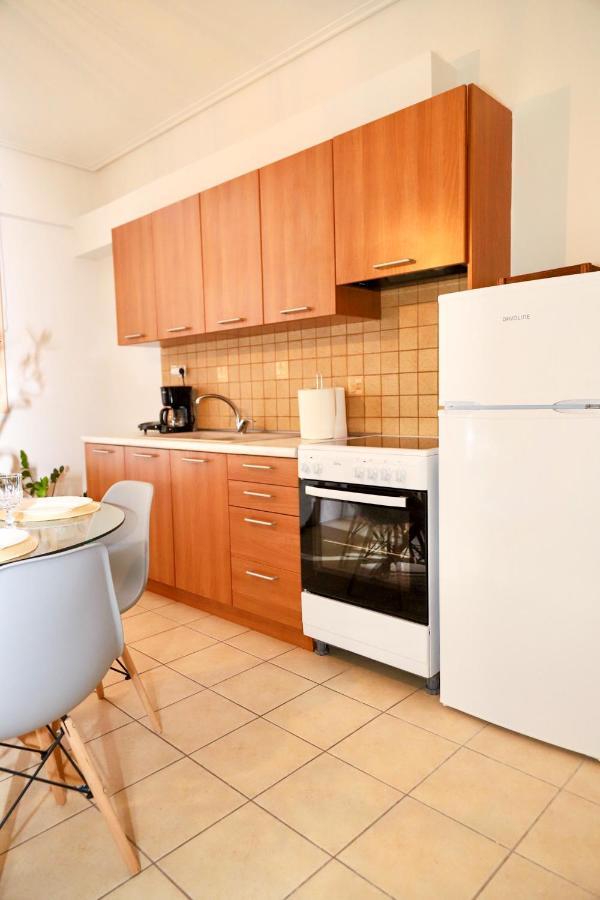 Apartment 22 With Private Parking Larissa